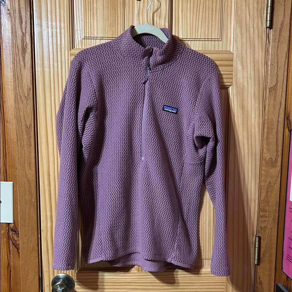 Patagonia Women's Mauve Half-Zip Turtleneck Sweater- Size Large